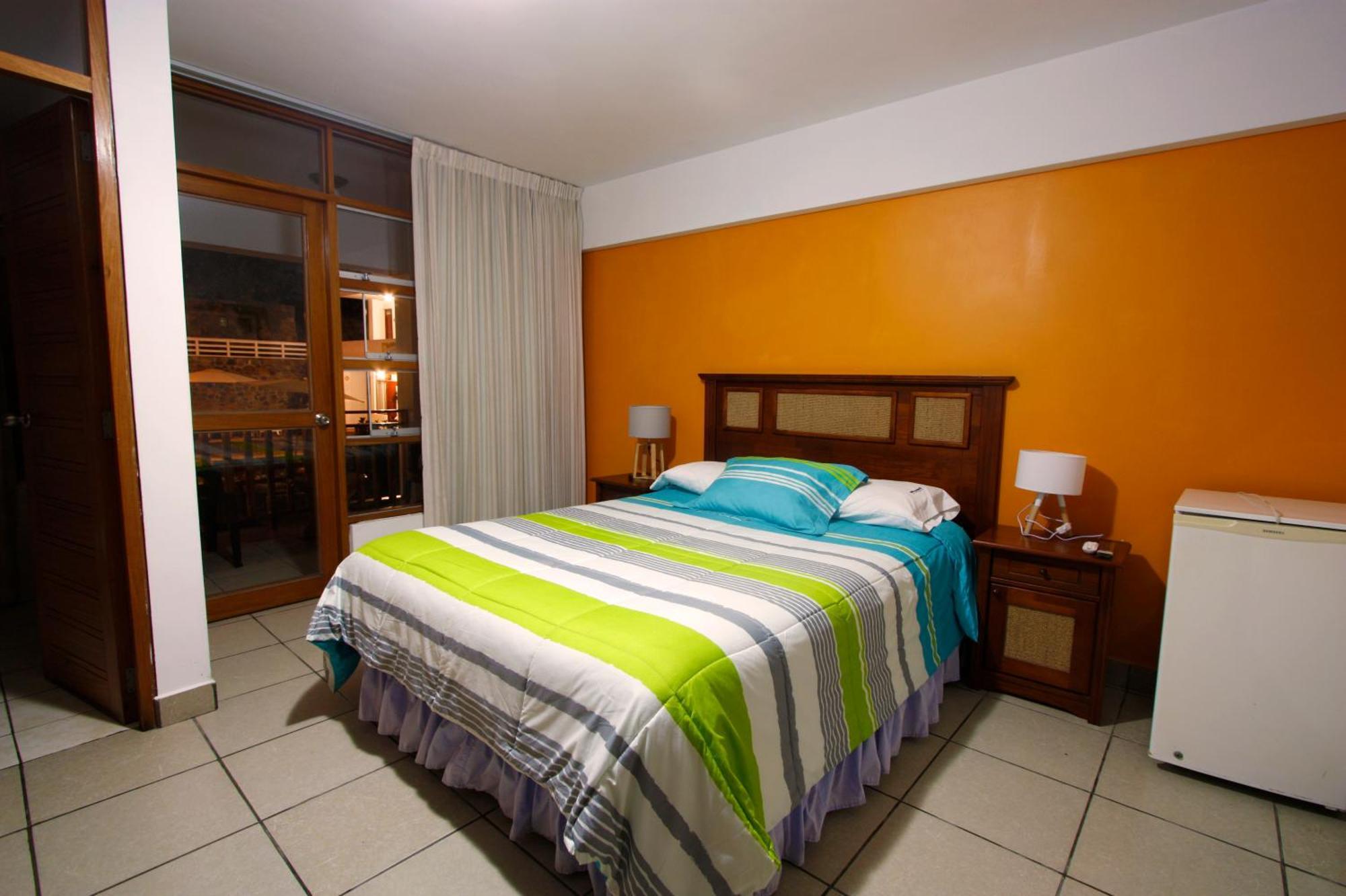 Hotel Bracamonte ฮวนชาโก ภายนอก รูปภาพ