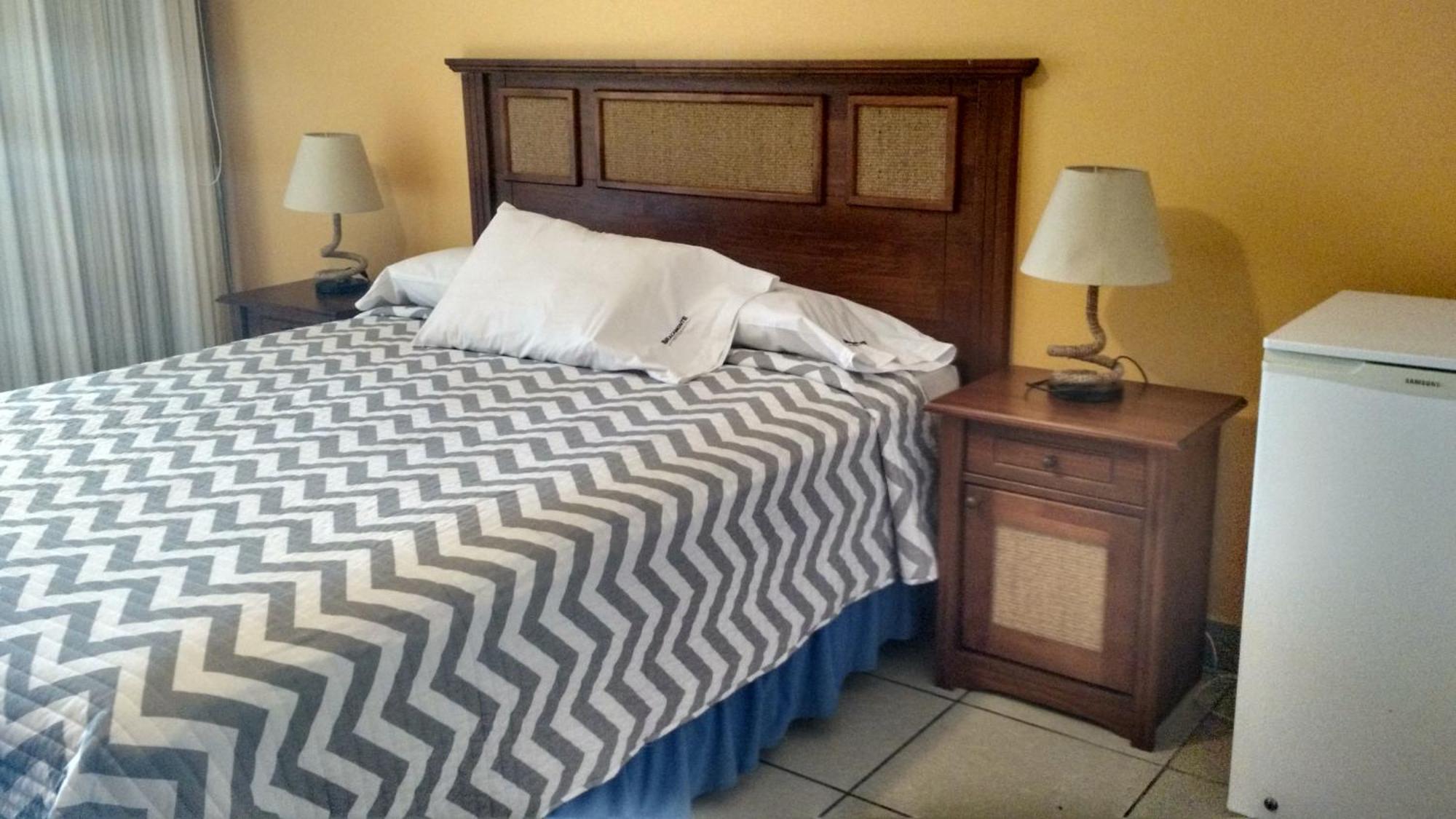Hotel Bracamonte ฮวนชาโก ภายนอก รูปภาพ