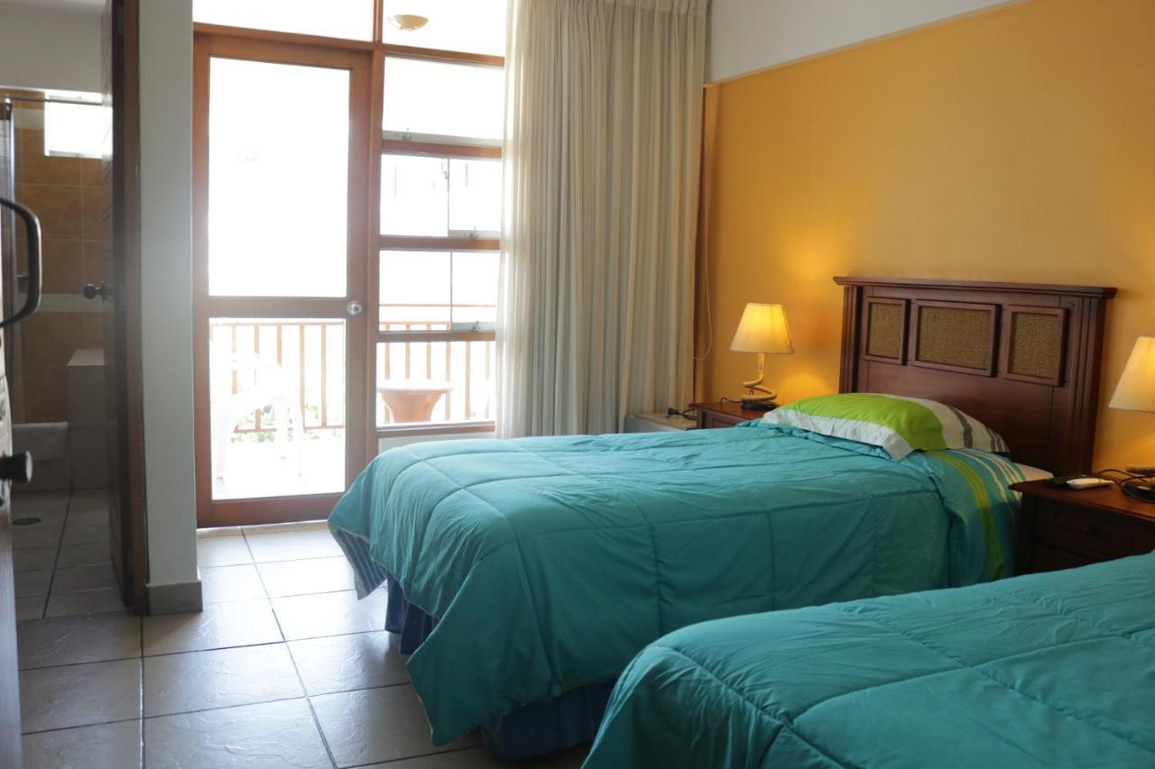 Hotel Bracamonte ฮวนชาโก ภายนอก รูปภาพ